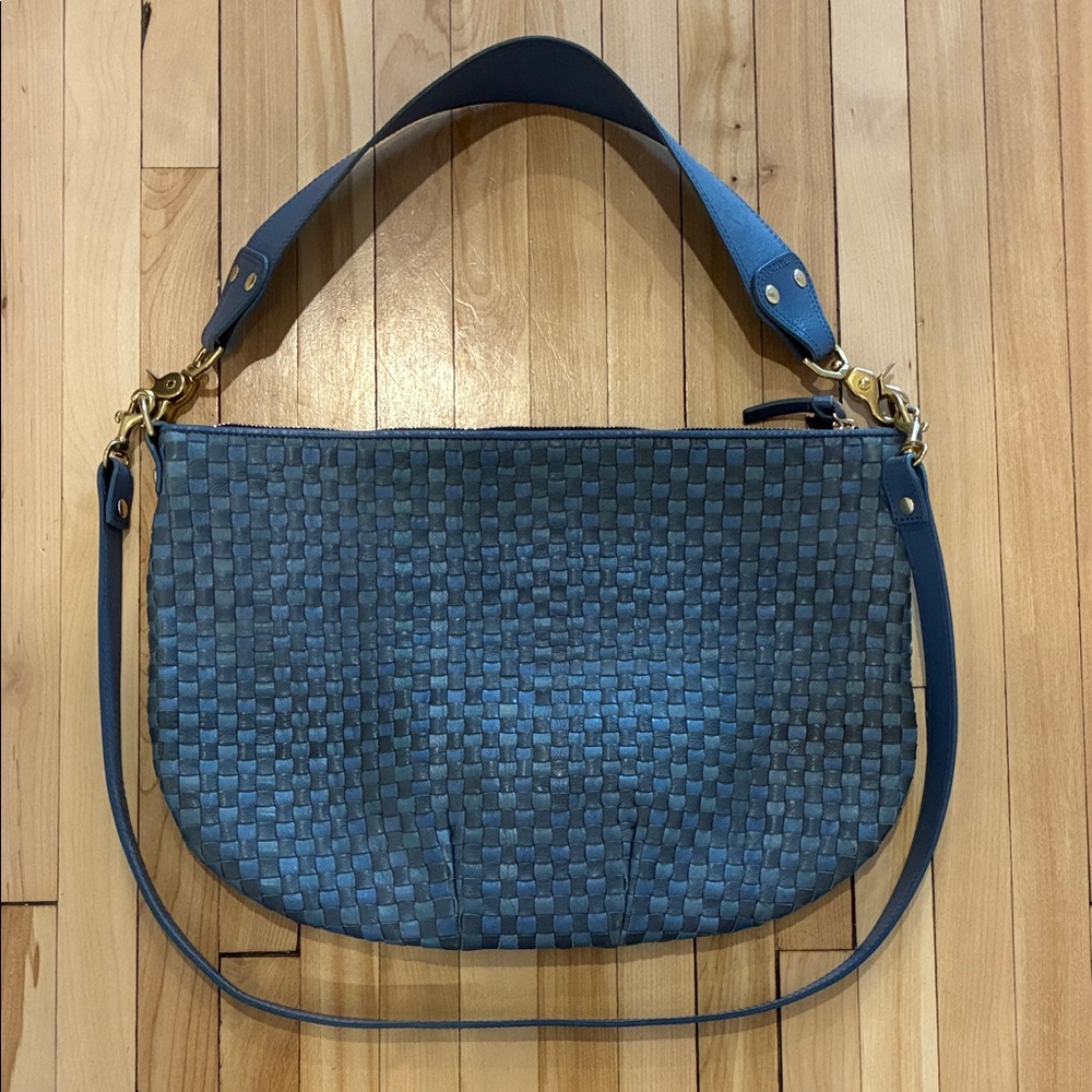 Clare V Moyen Messenger Light Blue Woven